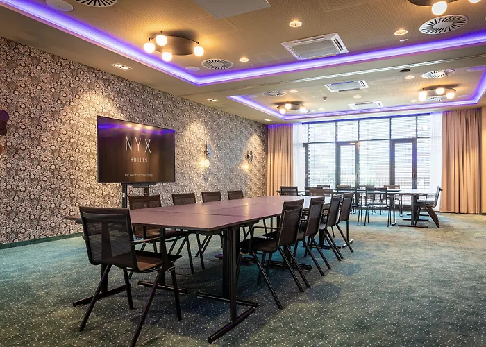 Hotel Nyx *