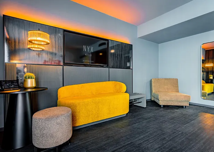 Nyx Hotel *